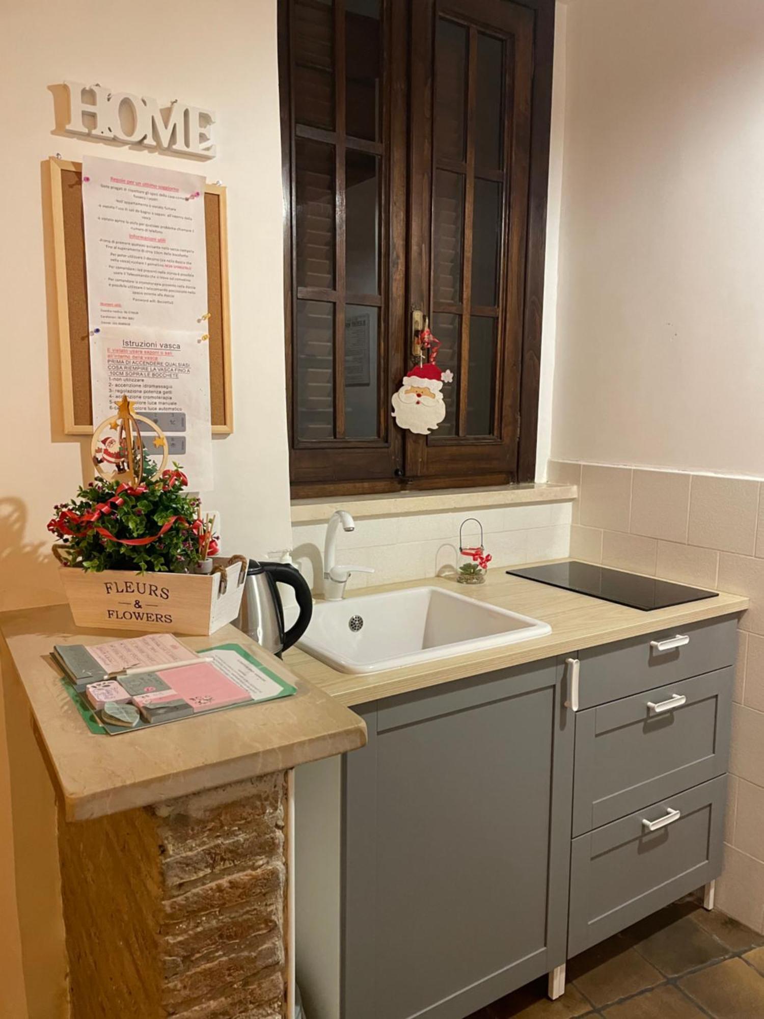 “La Casetta Nel Borgo” Cerveteri Kültér fotó